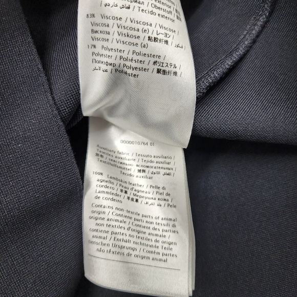 Valentino top with leather collar - Picture 7 of 10